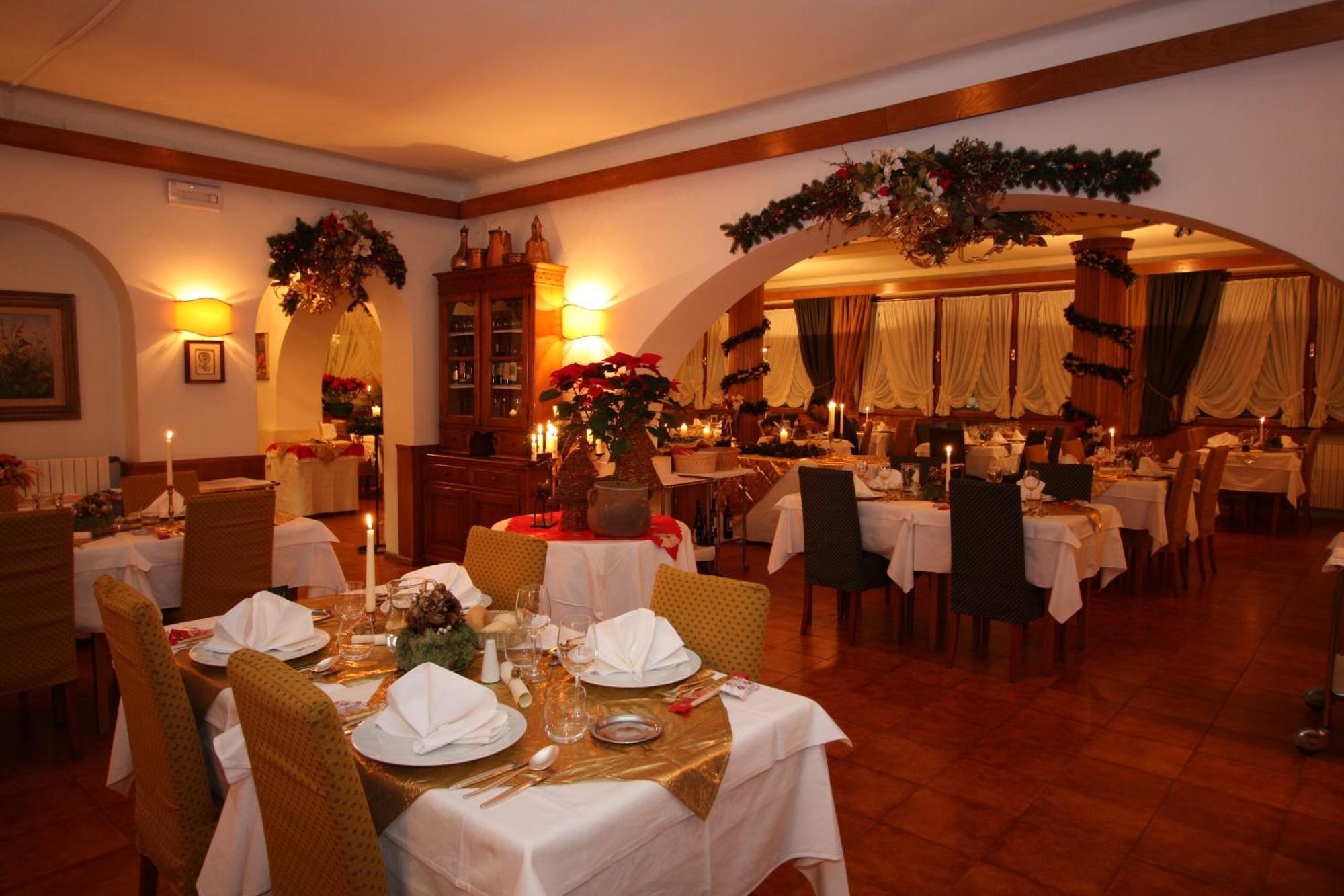 Hotel Trieste Cortina dʼAmpezzo Zewnętrze zdjęcie