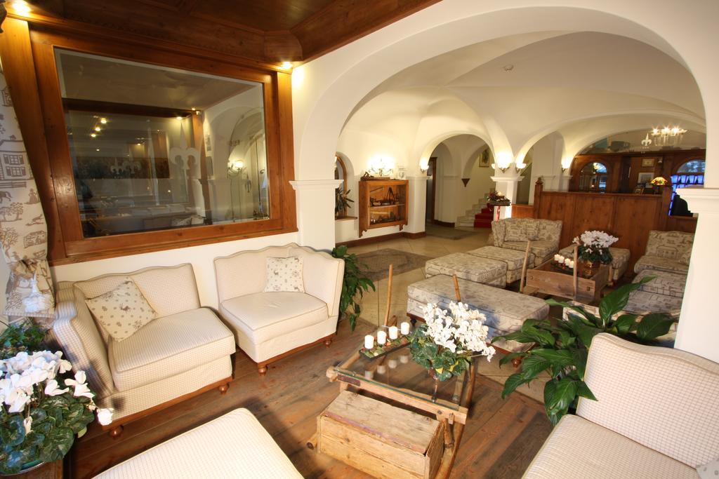 Hotel Trieste Cortina dʼAmpezzo Zewnętrze zdjęcie