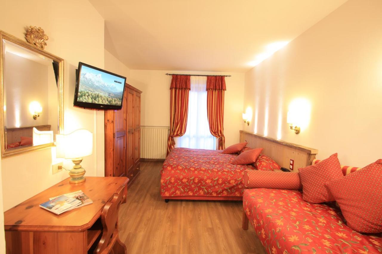 Hotel Trieste Cortina dʼAmpezzo Zewnętrze zdjęcie